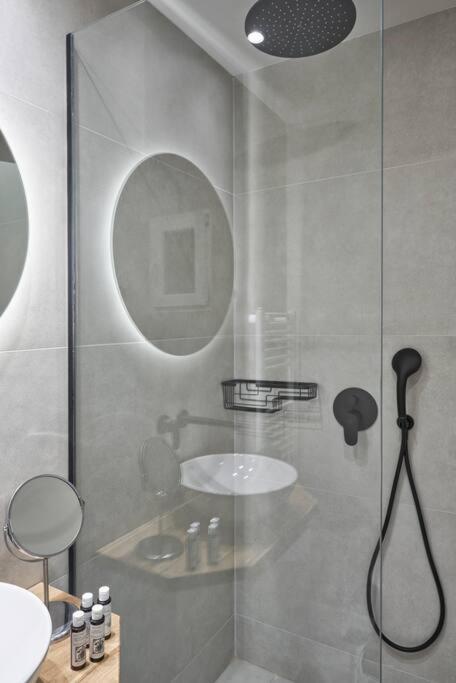 Apartamento Sleeping With The Ancient Gods In Koukaki Atenas Exterior foto